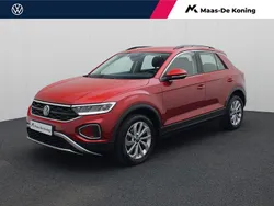Rood Gebruikt 2023 VW T-Roc Life SUV | € 28.880 (Super prijs)