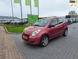 Rood, metallic lak Gebruikt 2009 Suzuki Alto Hatchback | € 1.899 (Eerlijke prijs)