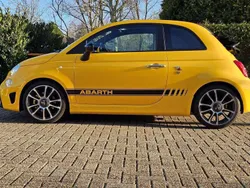 Geel Gebruikt 2021 Abarth 595C Cabriolet | € 26.750
