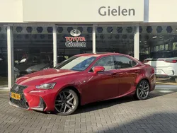 Rood Gebruikt 2019 Lexus IS300h Sport Line Sedan | € 33.900 (Eerlijke prijs)