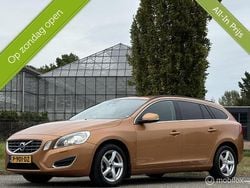 Bruin Gebruikt 2011 Volvo V60 Stationwagen | € 9.999 (Eerlijke prijs)