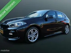 Zwart Gebruikt 2020 BMW 118 Executive Hatchback | € 19.950 (Eerlijke prijs)