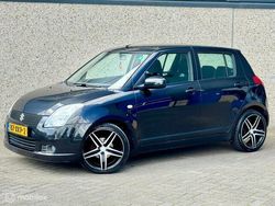 Zwart Gebruikt 2005 Suzuki Swift GLS Hatchback | € 1.995 (Eerlijke prijs)
