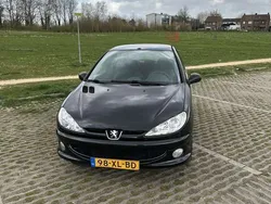 Zwart Gebruikt 2007 Peugeot 206 Forever Hatchback | € 1.750 (Iets duurder)