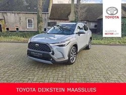 Grijs, metallic lak Nieuw 2024 Toyota Corolla Cross Team SUV | € 41.450 (Goede deal)