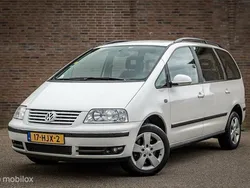 Wit Gebruikt 2009 VW Sharan Highline MPV | € 2.290