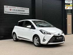 Wit Gebruikt 2018 Toyota Yaris Hybrid Hatchback | € 14.750 (Eerlijke prijs)