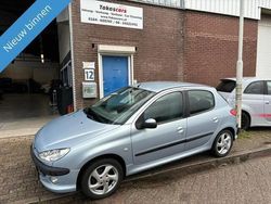 Grijs Gebruikt 2005 Peugeot 206 Hatchback | € 1.949 (Eerlijke prijs)