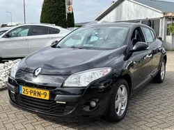 Zwart Gebruikt 2011 Renault Mégane III Dynamique Hatchback | € 7.950 (Iets duurder)
