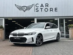 Wit Gebruikt 2024 BMW 320 M Sport Stationwagen | € 40.950 (Eerlijke prijs)
