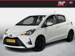 Wit Gebruikt 2017 Toyota Yaris Comfort Hatchback | € 11.950 (Iets duurder)