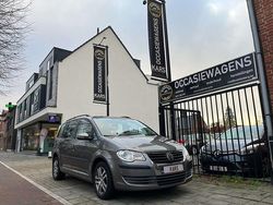 Grijs Gebruikt 2010 VW Touran Conceptline MPV | € 8.990