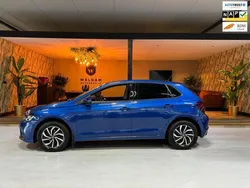 Blauw Gebruikt 2021 VW Polo Hatchback | € 19.990 (Goede deal)