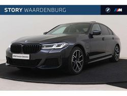 Grijs, metallic lak Gebruikt 2022 BMW 520 Executive Sedan | € 42.495 (Duur)