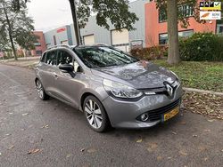 Grijs Gebruikt 2015 Renault Clio GrandTour Night&Day Stationwagen | € 3.250 (Goede deal)