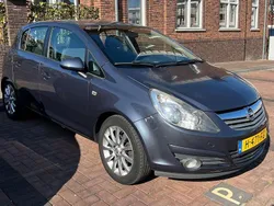 Blauw Gebruikt 2009 Opel Corsa Selection MPV | € 3.250 (Eerlijke prijs)