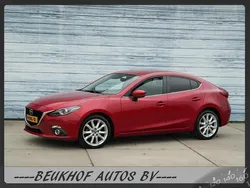 Rood Gebruikt 2014 Mazda 3 Sedan | € 9.950 (Iets duurder)