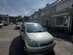 Groen Gebruikt 2001 Toyota Yaris Sol Hatchback | € 2.000 (Goede deal)