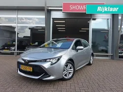Grijs Gebruikt 2022 Toyota Corolla Active Hatchback | € 19.990 (Goede deal)