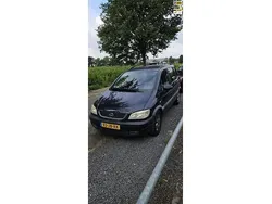 Blauw Gebruikt 2002 Opel Zafira Elegance MPV | € 1.095 (Eerlijke prijs)