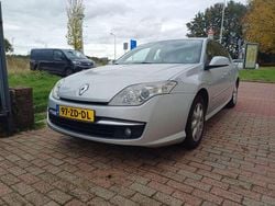 Grijs Gebruikt 2008 Renault Laguna III Dynamique Hatchback | € 2.800 (Eerlijke prijs)
