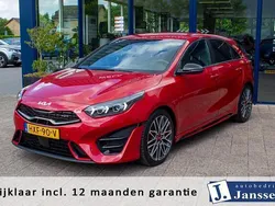 Rood Gebruikt 2022 Kia Ceed GT Hatchback | € 29.940 (Iets duurder)