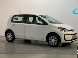 Wit Gebruikt 2018 VW up! move up! Hatchback | € 7.400 (Eerlijke prijs)