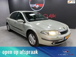 Geel Gebruikt 2004 Renault Laguna II Hatchback | € 2.180 (Iets duurder)