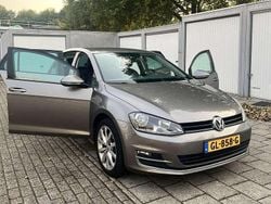 Grijs Gebruikt 2015 VW Golf VII Highline Stationwagen | € 8.900 (Eerlijke prijs)