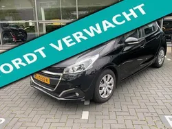 Zwart Gebruikt 2017 Peugeot 208 Hatchback | € 6.745 (Eerlijke prijs)