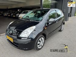 Zwart Gebruikt 2013 Nissan Pixo Visia Hatchback | € 3.499 (Iets duurder)