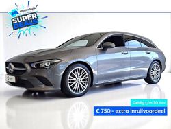 Grijs, metallic lak Gebruikt 2023 Mercedes CLA200 Shooting Brake Luxury Stationwagen | € 30.930