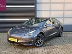 Grijs Gebruikt 2019 Tesla Model 3 Long Range Sedan | € 26.450 (Eerlijke prijs)