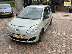 Geel Gebruikt 2008 Renault Twingo Authentique Hatchback | € 1.880 (Goede deal)