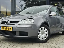 Grijs Gebruikt 2007 VW Golf V Hatchback | € 940 (Eerlijke prijs)