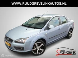 Blauw Gebruikt 2005 Ford Focus Sedan | € 1.895 (Goede deal)