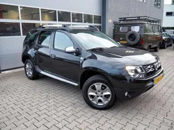 Zwart, metallic lak Gebruikt 2014 Dacia Duster Prestige SUV | € 7.250 (Eerlijke prijs)