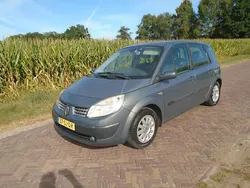 Grijs Gebruikt 2006 Renault Scénic II Expression MPV | € 950 (Eerlijke prijs)