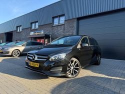 Zwart Gebruikt 2017 Mercedes B180 Edition MPV | € 16.850 (Eerlijke prijs)