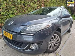 Grijs, metallic lak Gebruikt 2013 Renault Mégane GrandTour Bose Edition Stationwagen | € 3.150 (Iets duurder)
