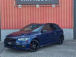 Blauw, metallic lak Gebruikt 2015 Audi A3 Sportback S-Line Hatchback | € 17.990 (Eerlijke prijs)