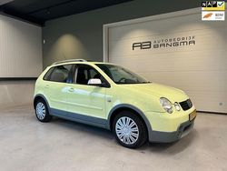 Geel Gebruikt 2004 VW Polo Cross Hatchback | € 2.500 (Goede deal)