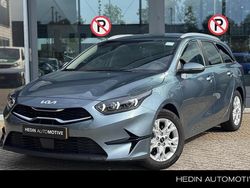 Grijs Gebruikt 2024 Kia Ceed Hatchback | € 26.445 (Duur)