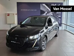 Zwart Gebruikt 2023 Peugeot 208 Allure Hatchback | € 17.440 (Eerlijke prijs)