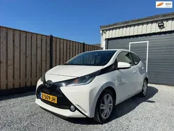 Wit Gebruikt 2014 Toyota Aygo Hatchback | € 6.250 (Eerlijke prijs)