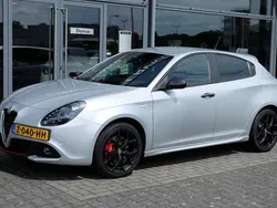 Grijs Gebruikt 2020 Alfa Romeo Giulietta Hatchback | € 18.950