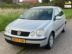 Grijs Gebruikt 2003 VW Polo Comfortline Hatchback | € 999 (Eerlijke prijs)