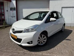 Wit Gebruikt 2013 Toyota Yaris Hatchback | € 6.750 (Goede deal)
