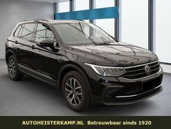Zwart Gebruikt 2023 VW Tiguan SUV | € 39.950 (Eerlijke prijs)