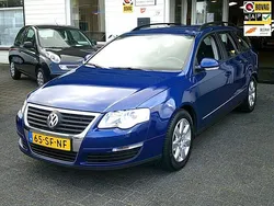Blauw Gebruikt 2005 VW Passat Sportline Stationwagen | € 7.850